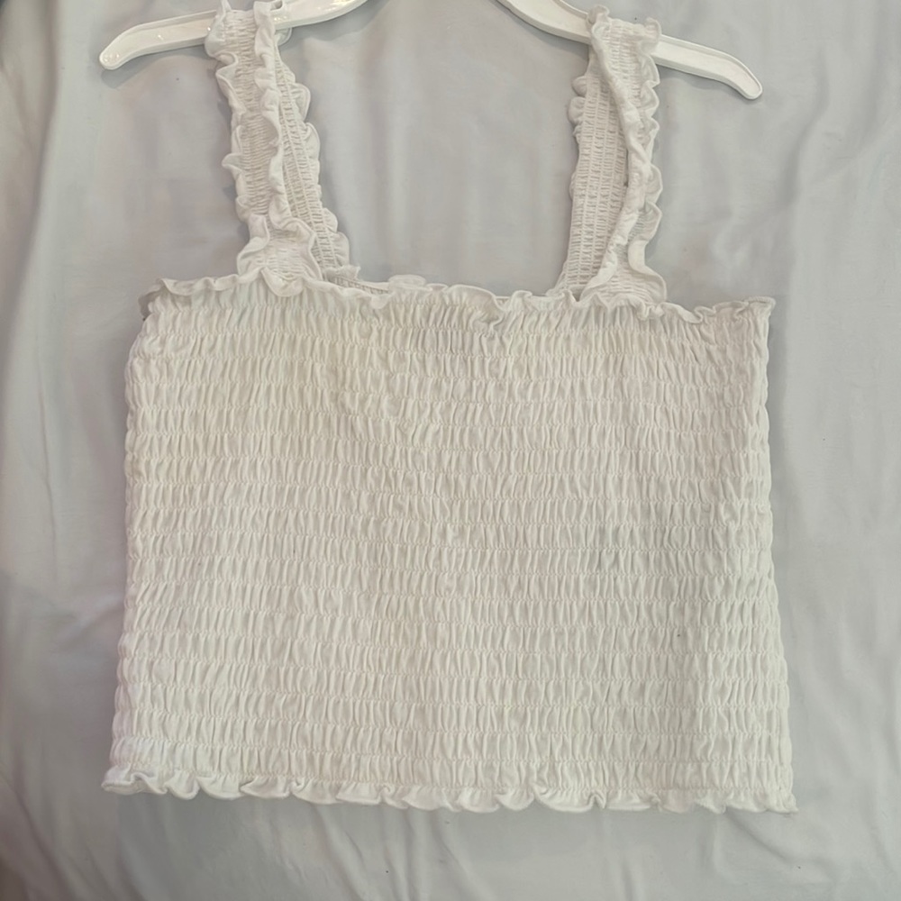 Hollister ruffle edged tank top